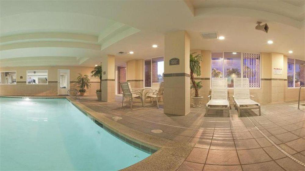 Express & By Ihg 2*