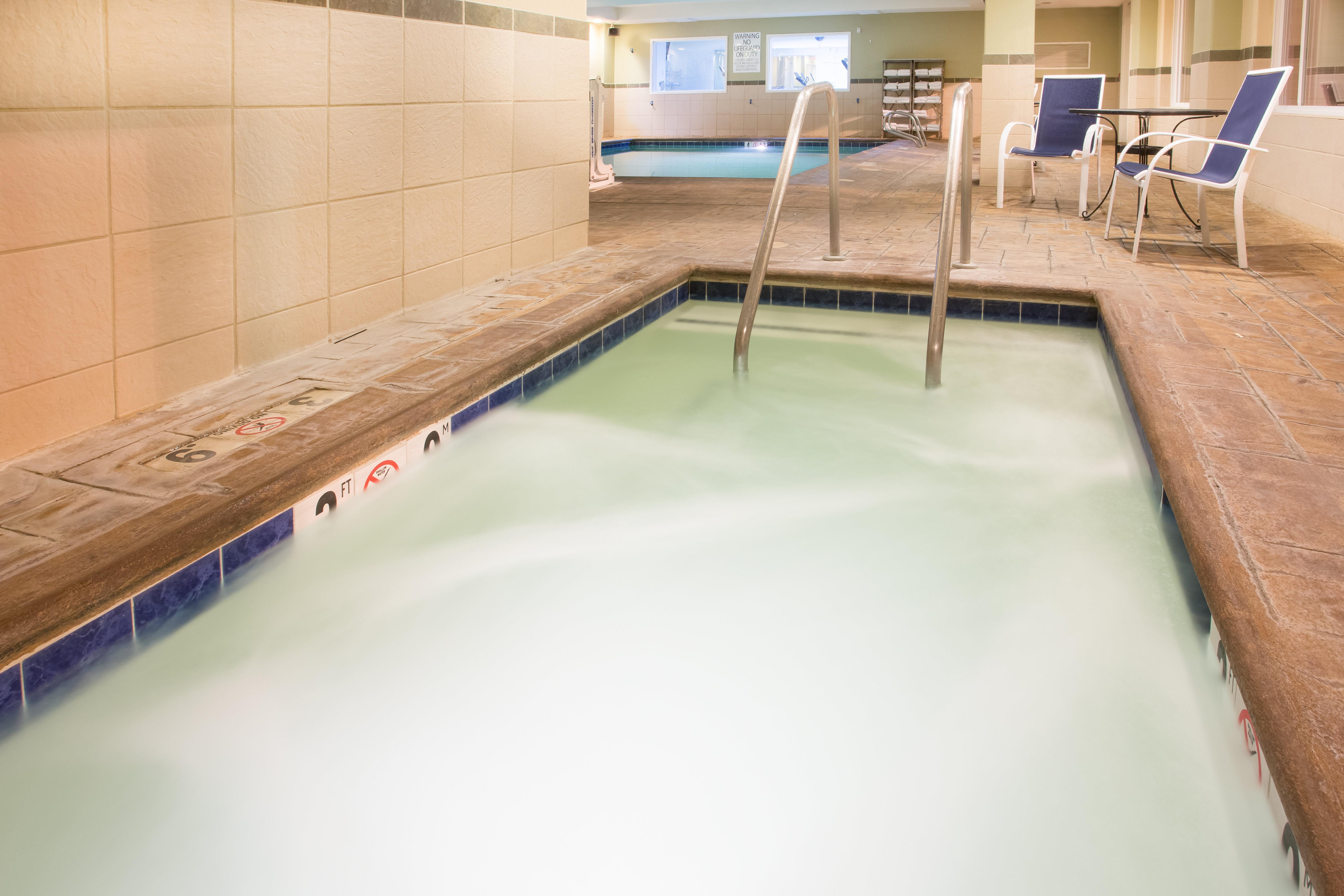 Express & By Ihg 2* Vacaville