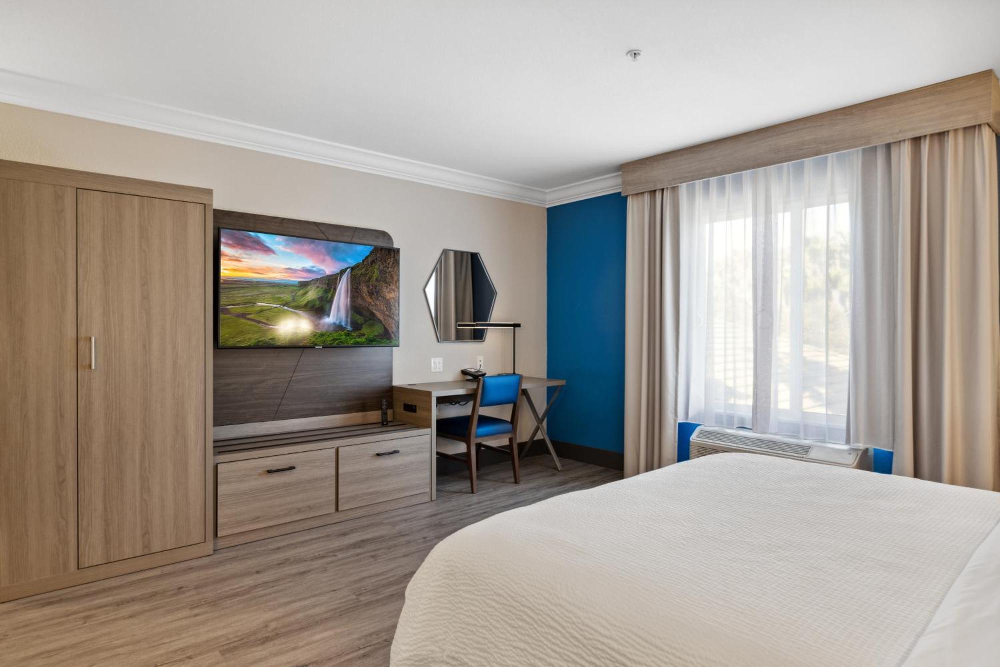 Hotel Express & By Ihg Vacaville