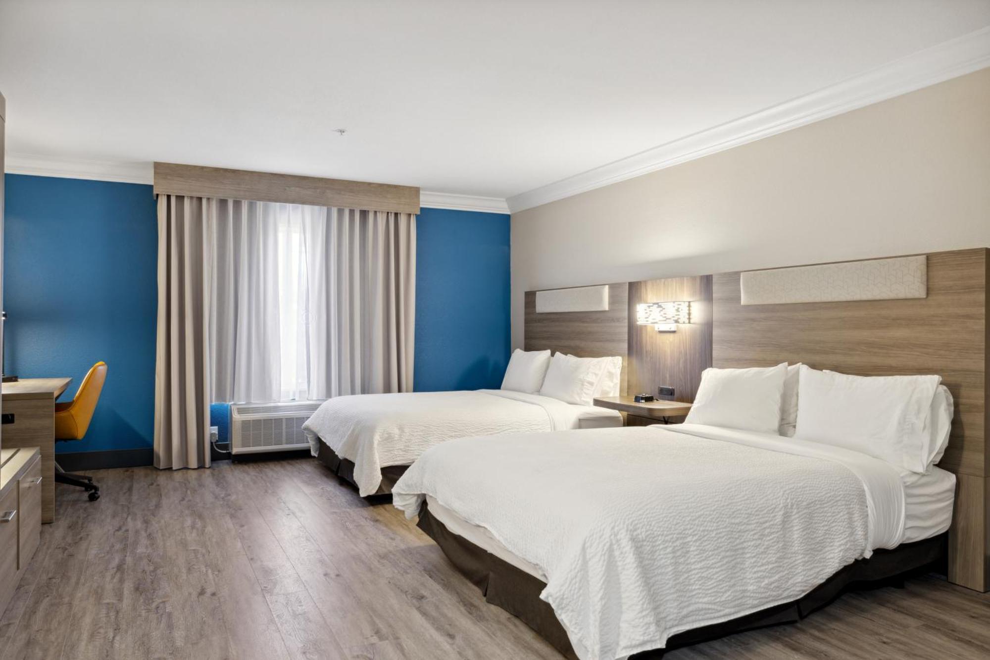 Express & By Ihg Hotel