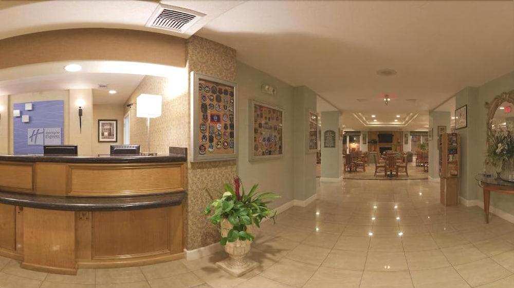 Express & By Ihg
